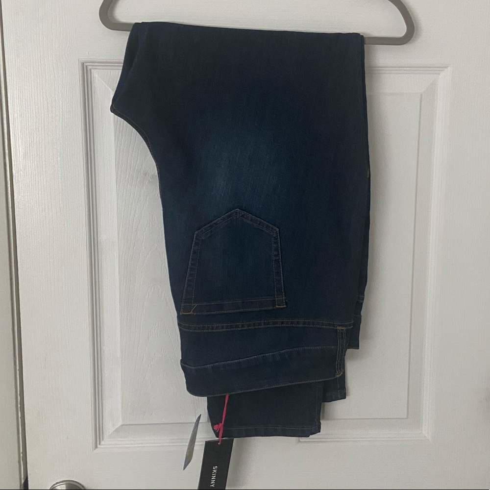 Torrid Skinny 24W jeans 👖 NWT